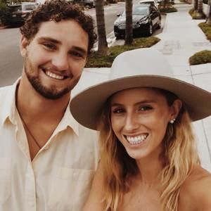 Meet your Posher, Savannah